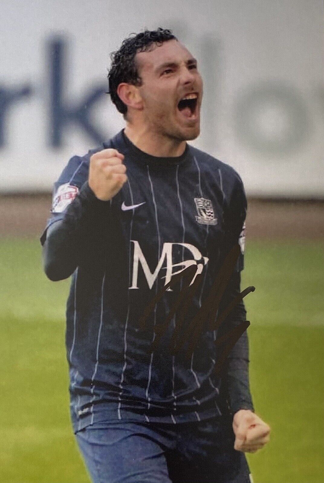 David Worrall Genuine Hand Signed Southend United 6X4 Photo Poster painting