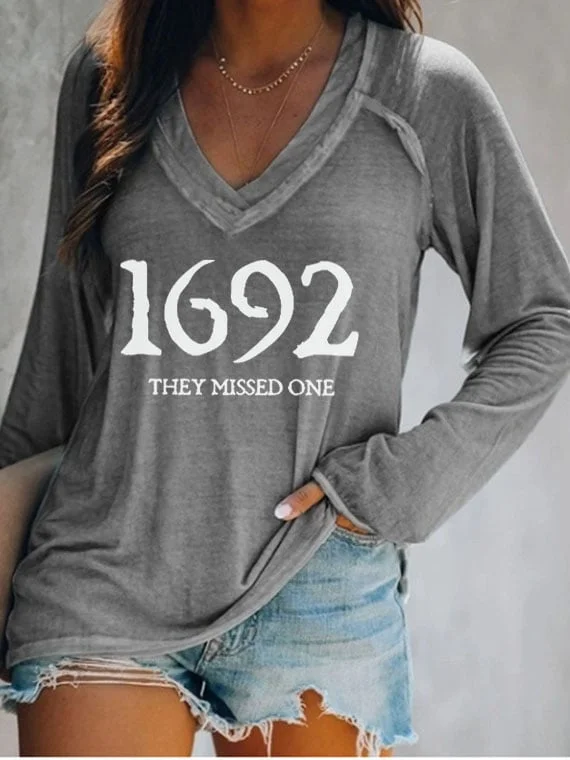 Women's 1692 They Missed One Salem Witch Casual V-Neck Long-Sleeve T-Shirt socialshop
