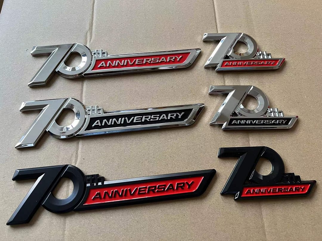 1 pic Side Emblem 70th Anniversary 3D Emblem Trunk Badge Sticker For Toyota Land Cruiser voiturehub dxncar