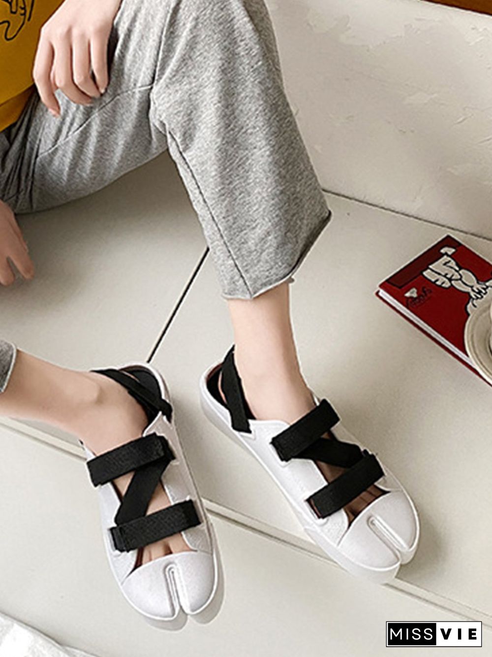Casual Plain Split Toe Sandals