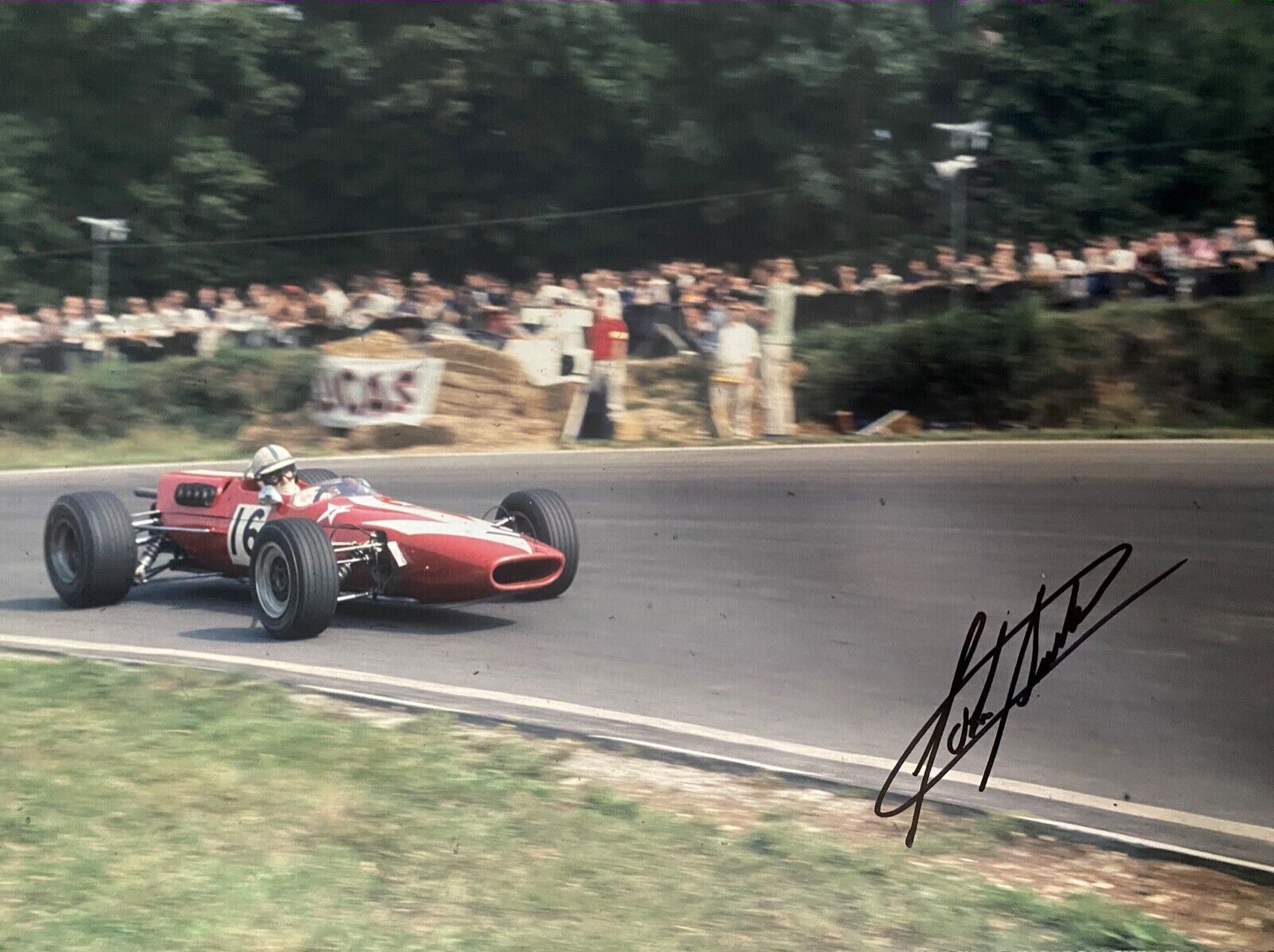 John Surtees Main Signé 18x12 Photo Poster painting F1 Autographe Ferrari