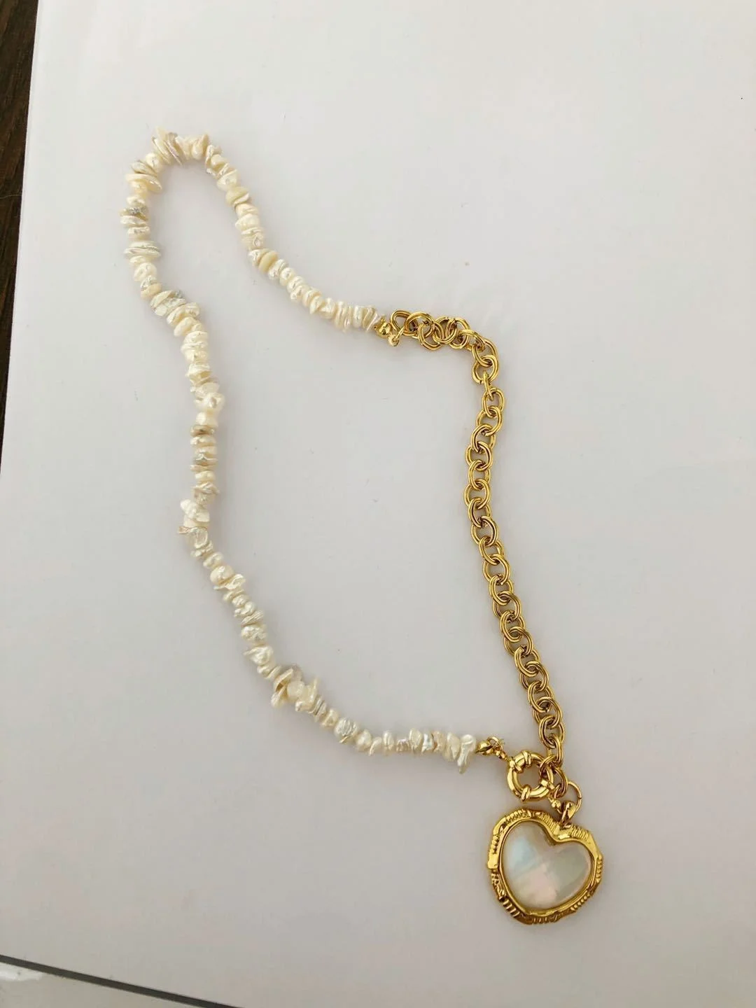 Retro personality metal 18K Gold Pearl Heart Necklace