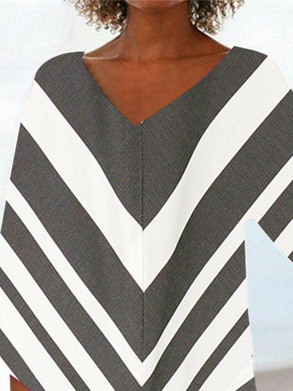 Women Half Sleeve V-neck Solid Color Dress