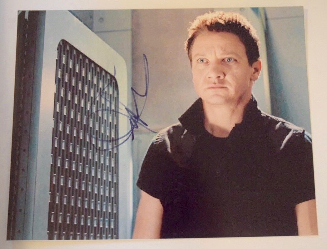 Jeremy Renner Signed Autographed 11x14 Photo Poster painting The Town Avengers COA VD