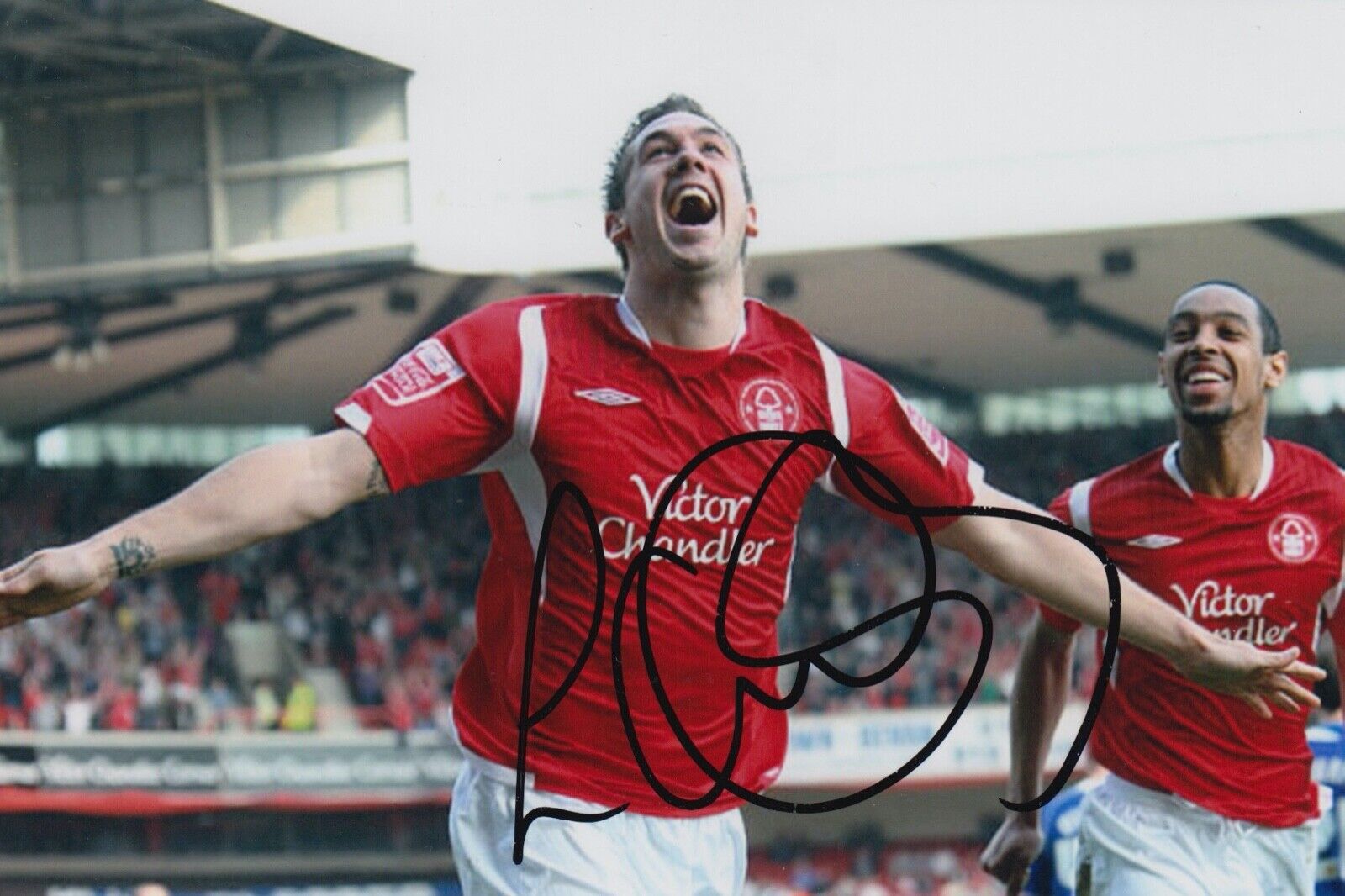 LUKE CHAMBERS HAND SIGNED 6X4 Photo Poster painting - FOOTBALL AUTOGRAPH - NOTTINGHAM FOREST 1.