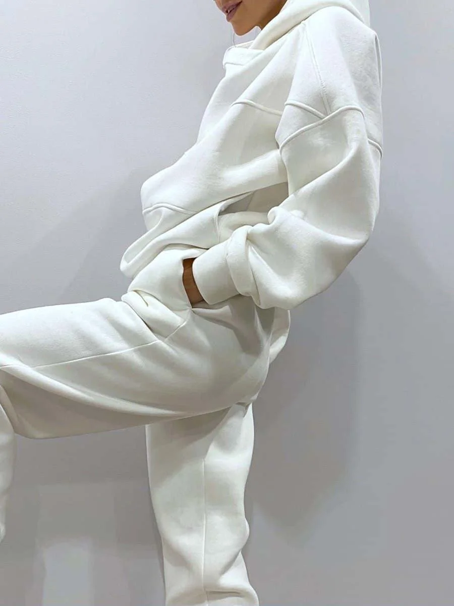 Casual hoodie and sweatpants set