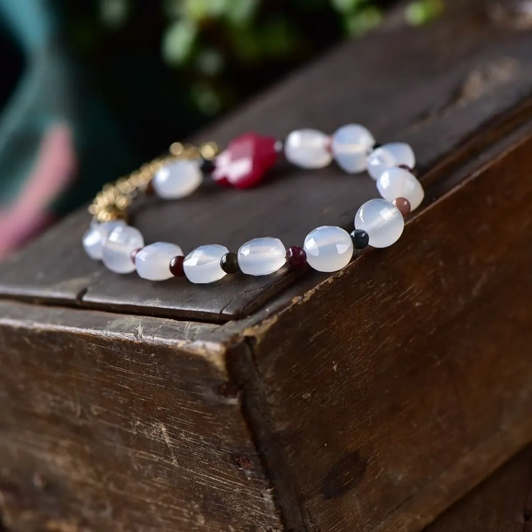 Agate Four Leaf Clover Charm Bracelet