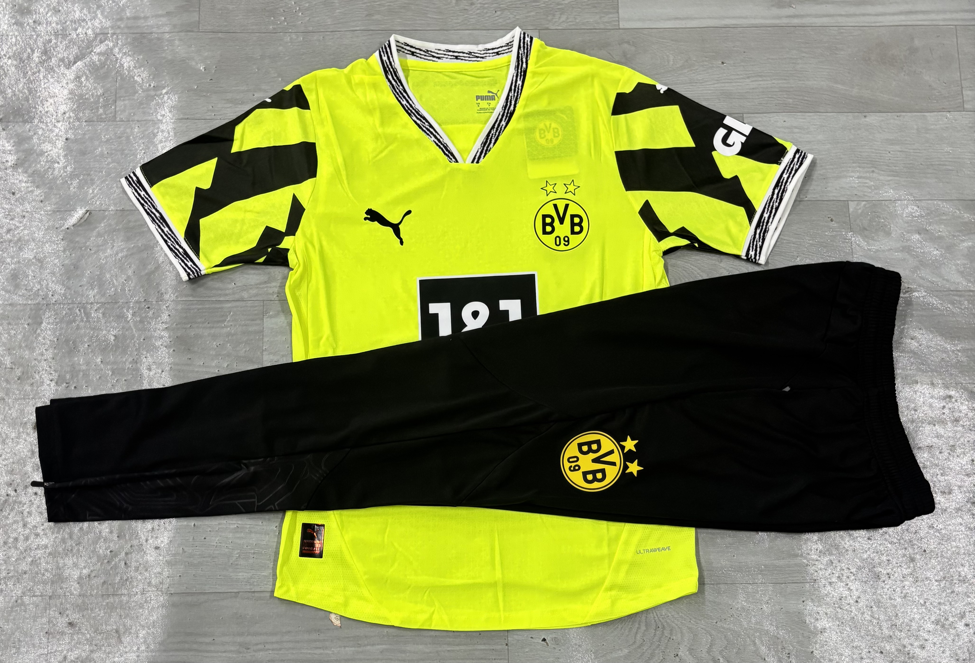 25/26-TRA-BVB-FLGREEN-A00088
