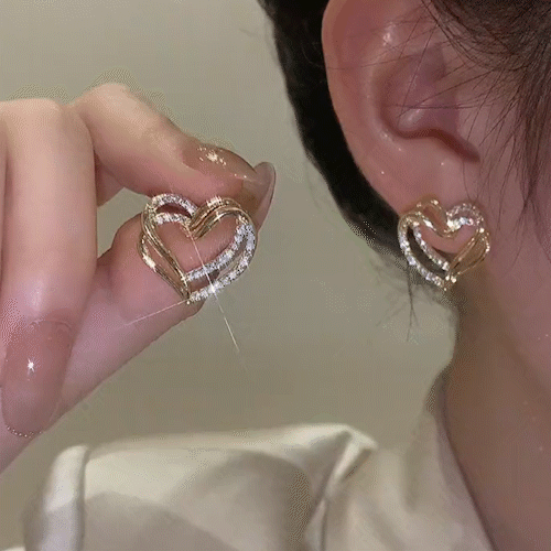 透かした愛のイヤリング