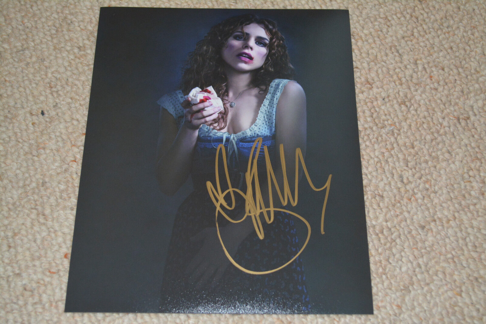 BILLIE PIPER signed autograph In Person 8x10 (20x25 cm) PENNY DREADFUL