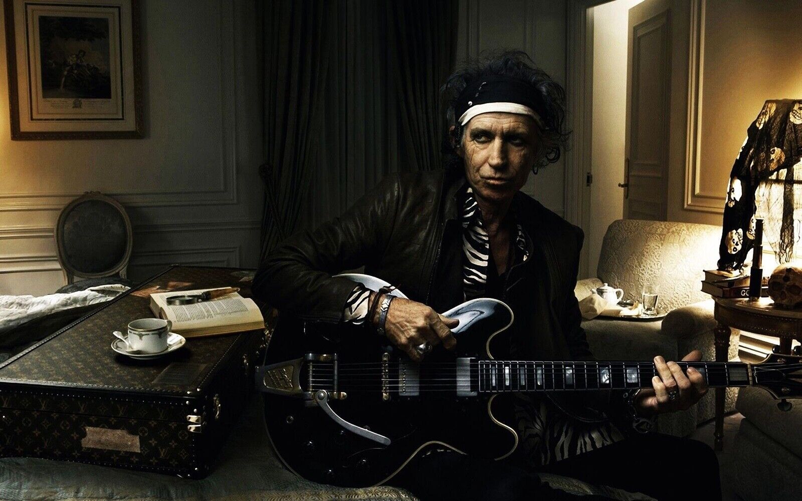 Guitar legend KEITH RICHARDS 8x10” Photo Poster painting THE ROLLING STONES!