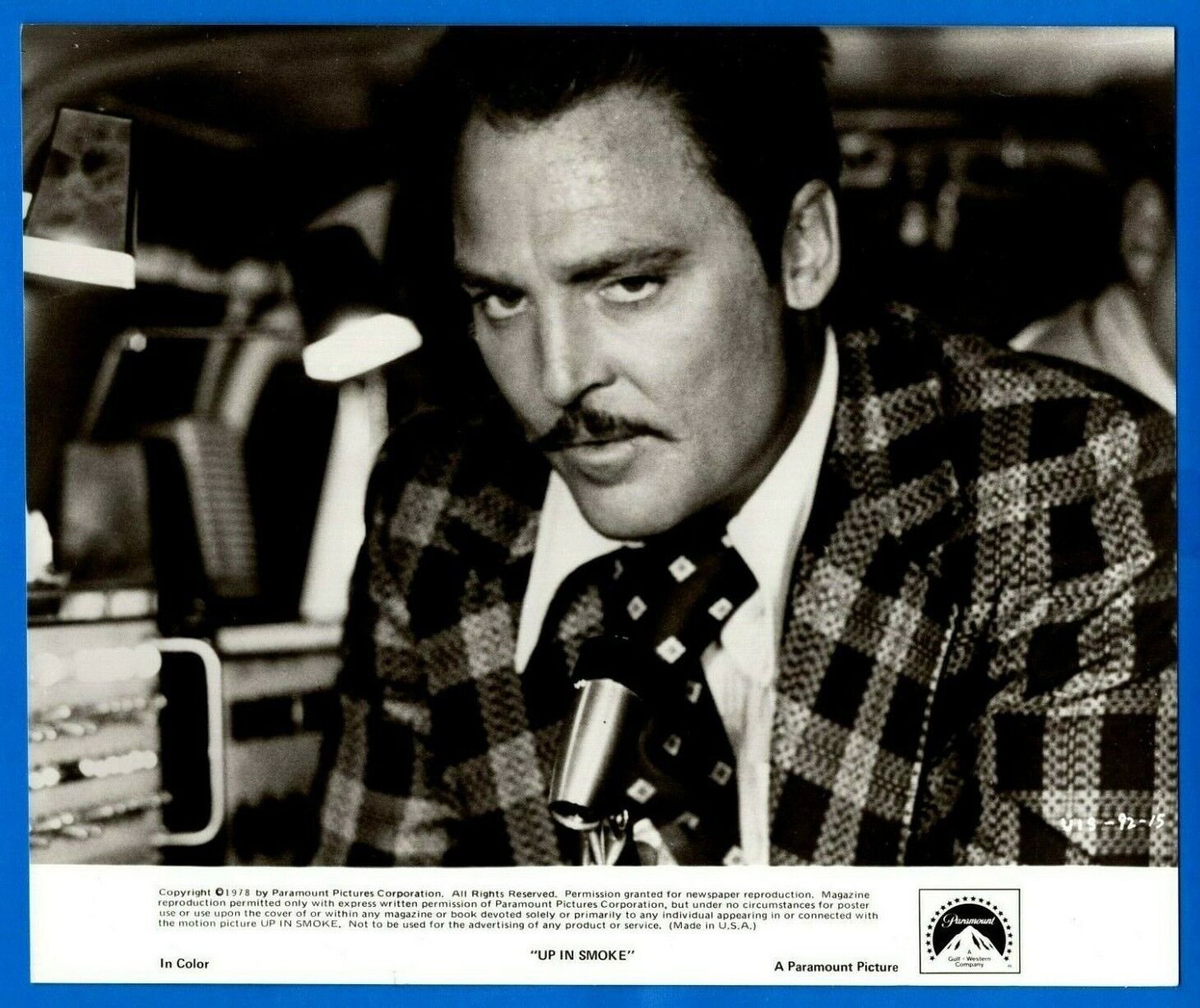 STACY KEACH Actor Vintage 8x10 Promo Press News Photo Poster painting 1978 UP IN SMOKE