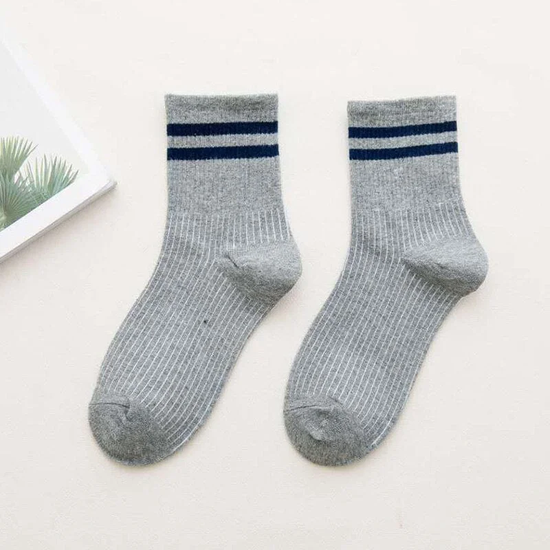 New High Quality Women Girls Casual Striped Candy Colors Cotton Comfortable Harajuku Funny Socks Fashion Female Short Socks