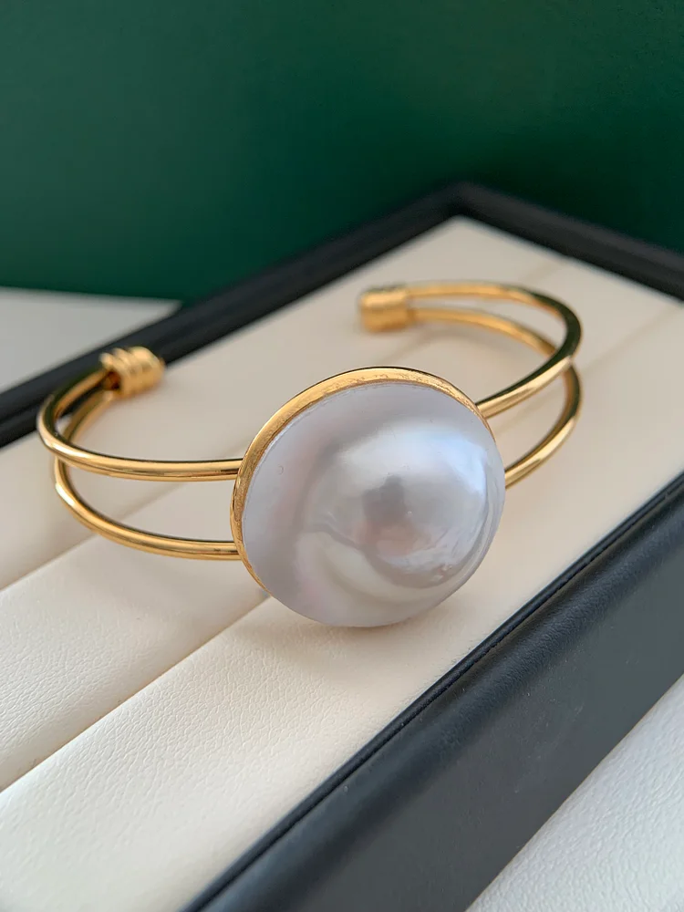 TINA PEARL Egg design with shiny big pearl bracelet S925, Gold-plated