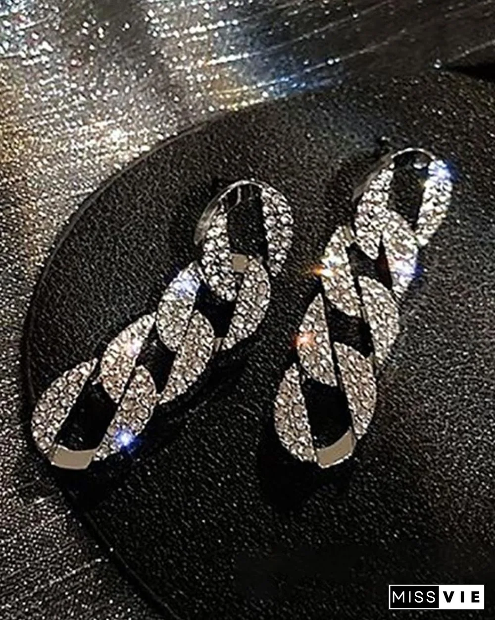 1Pair Chain Pattern Studded Drop Earrings