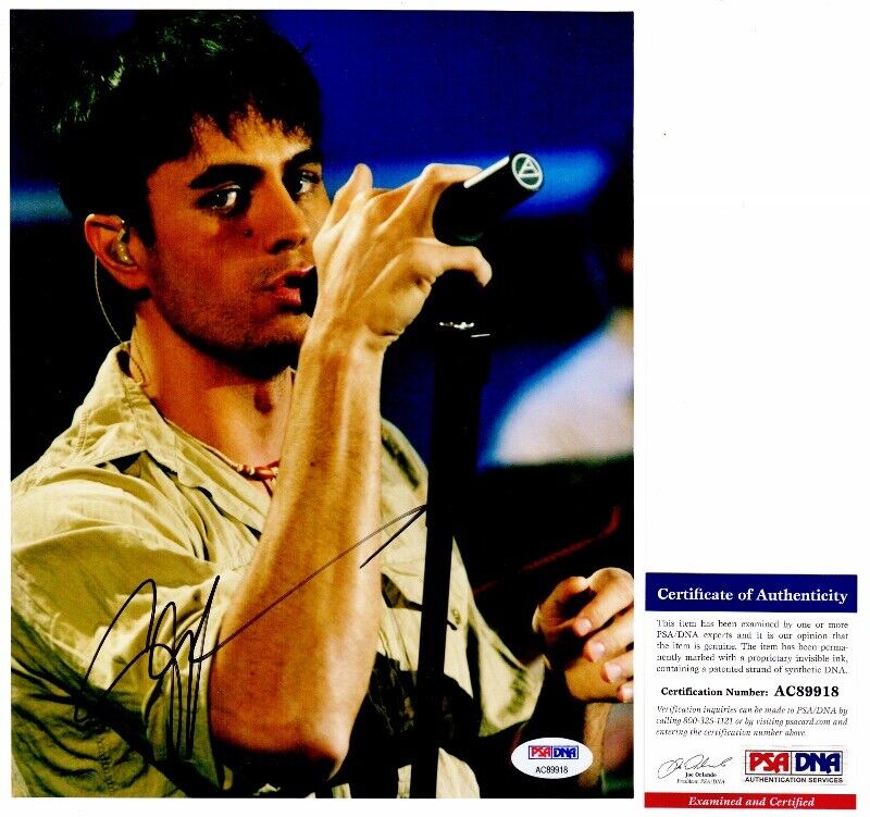 Enrique Iglesias Signed Sexy Latin Singer 8x10 inch Photo Poster painting with PSA/DNA COA