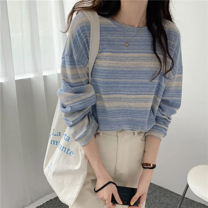 Uveng Uveng Round Collar Long-Sleeved T-Shirt Women's Wear Autumn 2024 New Design Sense Loose Students On Clothes Female Ins Tide