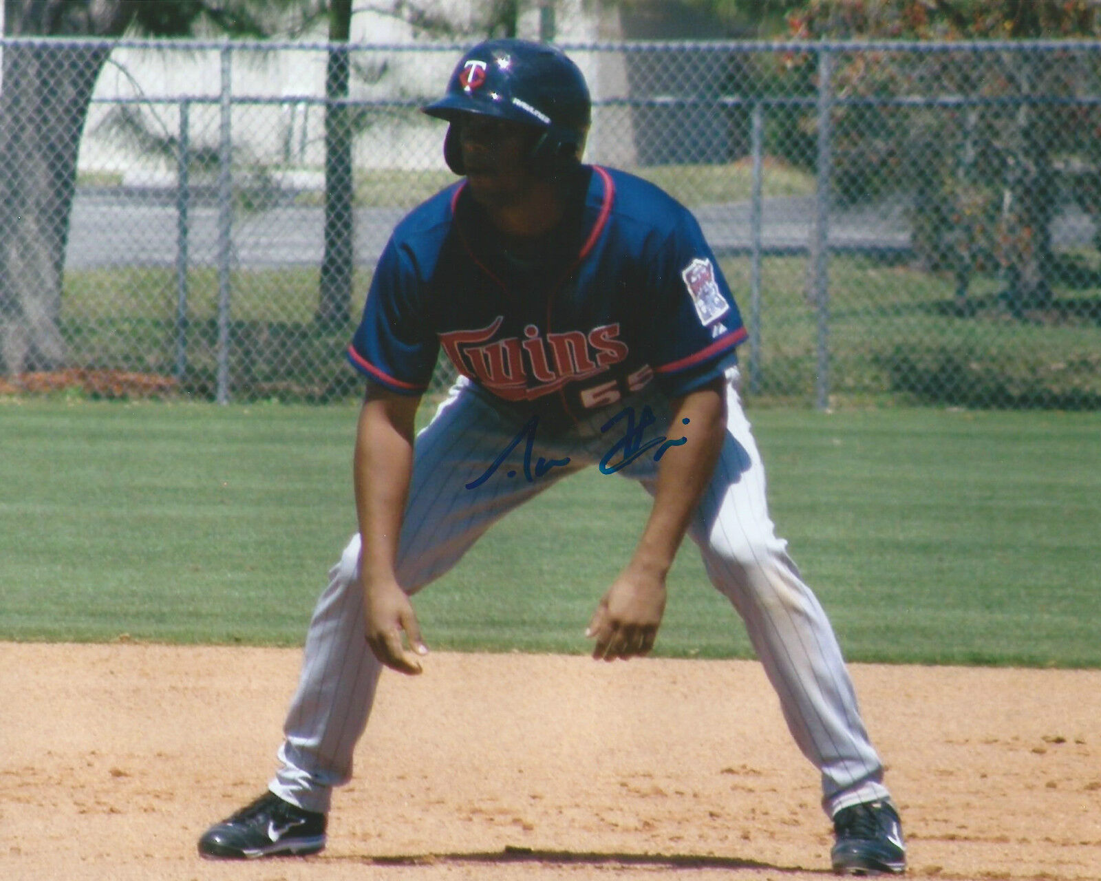 Aaron Hicks *MINNESOTA TWINS* Signed 8x10 Photo Poster painting A3 COA GFA