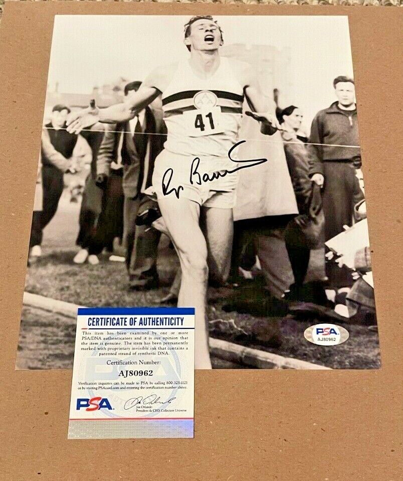 ROGER BANNISTER SIGNED 8X10 TRACK AND FIELD 8X10 Photo Poster painting PSA/DNA CERTIFIED