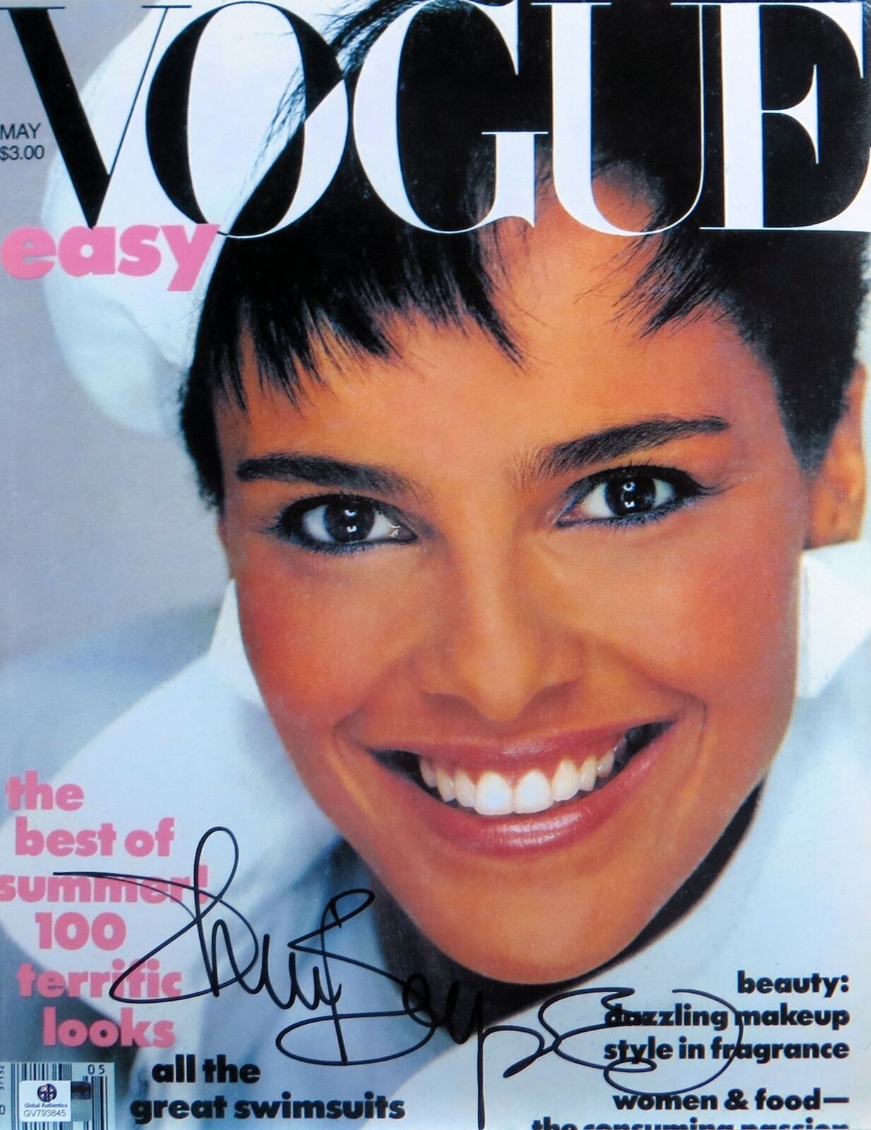 Shari Belafonte Autographed 11X14 Photo Poster painting Vintage Vogue Magazine Cover GV793845