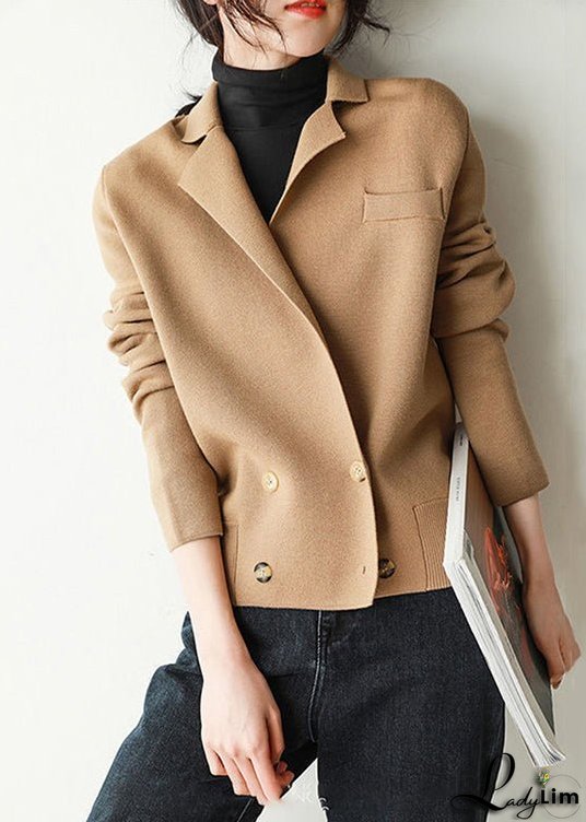 Versatile and Comfortable Coat