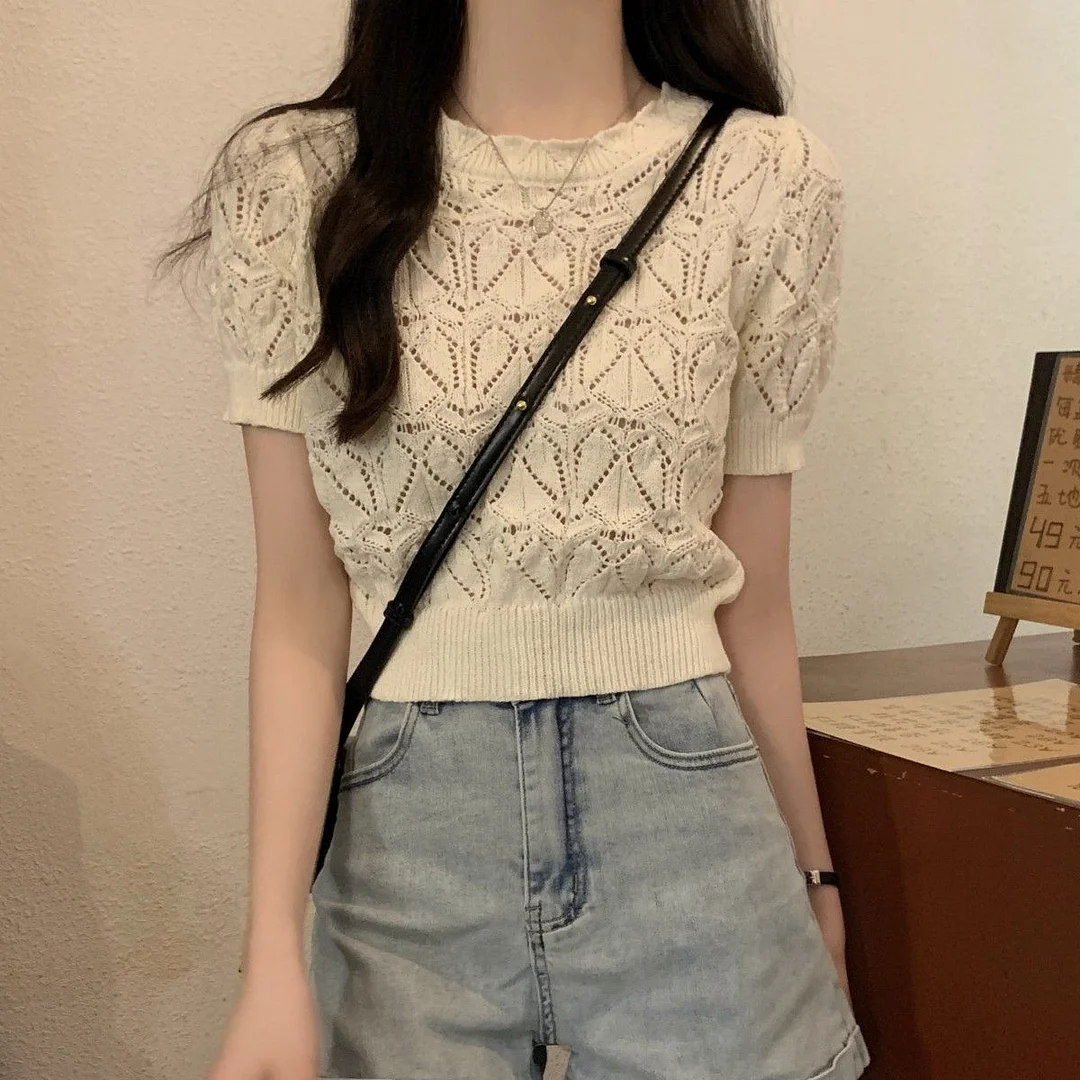 Uveng Uveng Temperament Hollow T-Shirt Girl Summer New Solid Color Short-Term Cash Waist Repair Slim Thin Short-Sleeved Top Tide