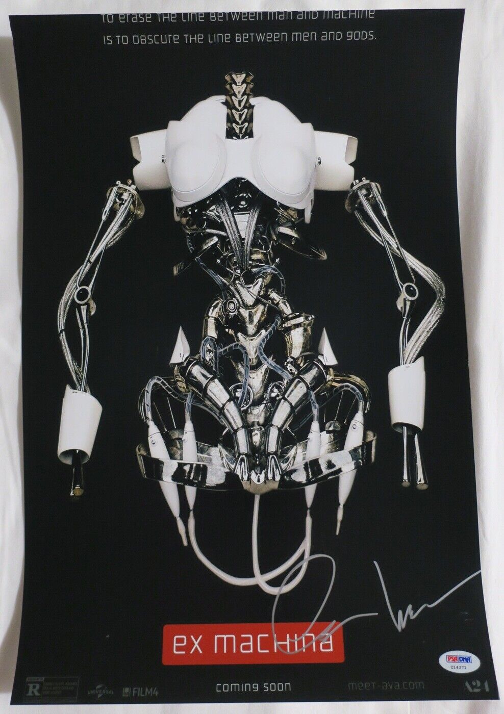 Oscar Isaac Signed Ex Machina Authentic Autographed 12x18 Photo Poster painting PSA/DNA #Z14371