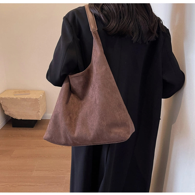 Women’s Flannel Solid Color Streetwear Sewing Thread Square Magnetic Buckle Shoulder Bag