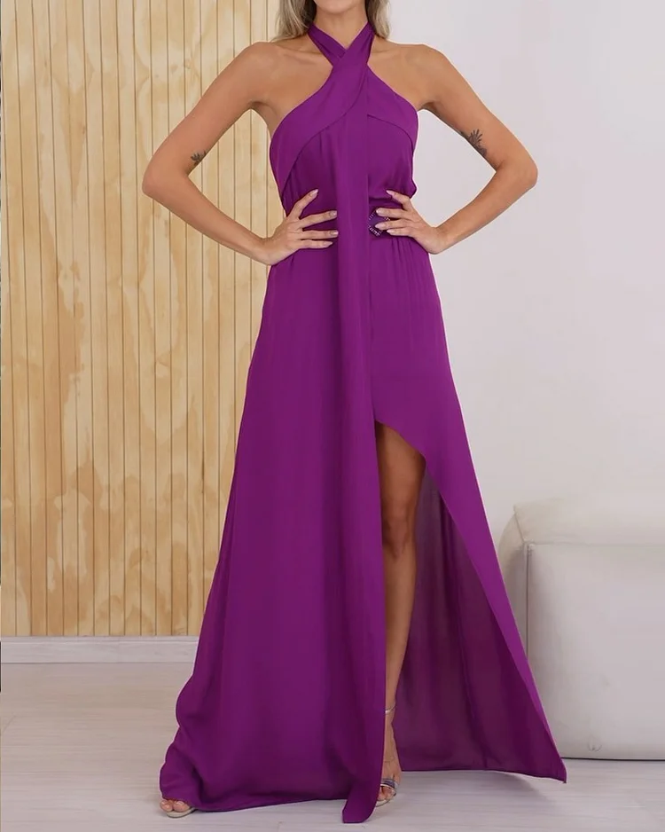 Sleeveless solid color slit dress