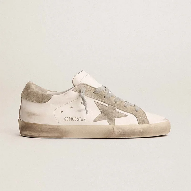 Golden Goose Super-Star Mujer con estrella y refuerzo del talón en ante gris