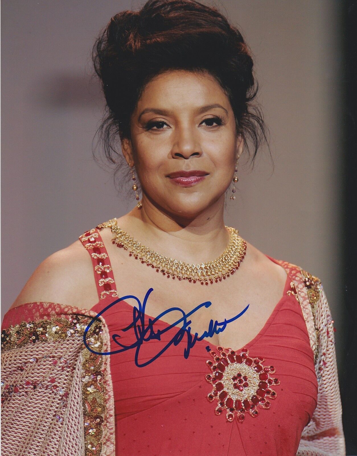 Phylicia Rashad Signed 10x8 Photo Poster painting AFTAL