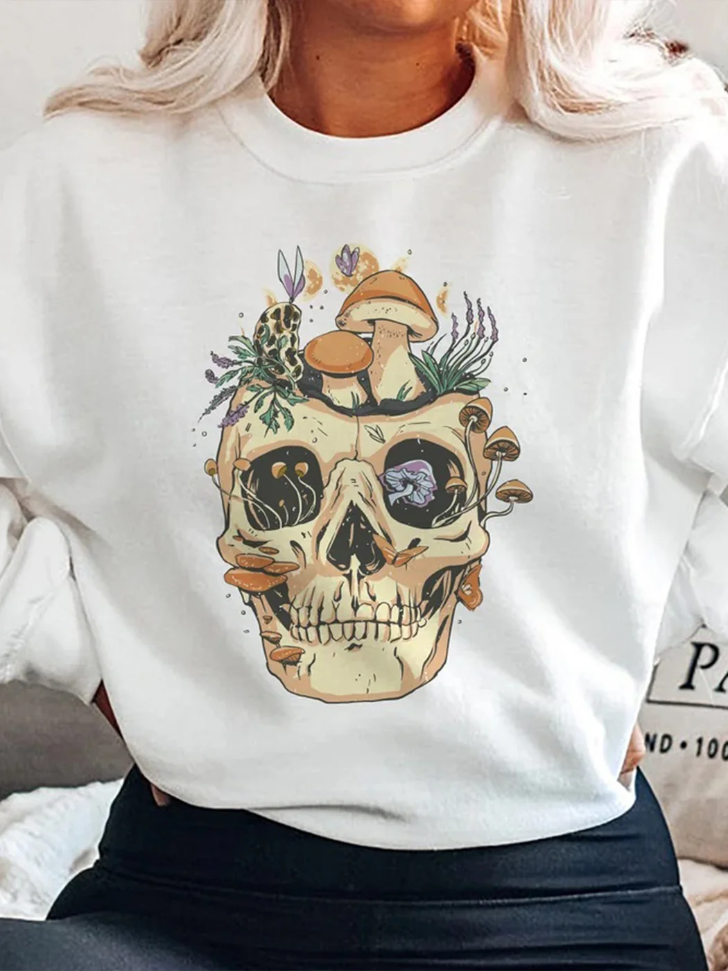 Skull Mushroom Sweatshirt / DarkAcademias /Darkacademias