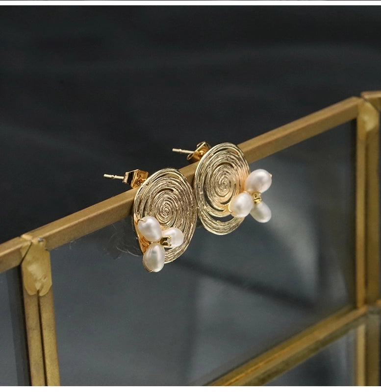 1 Pair 925 Sterling Silver Baroque Pearls Flower Ear Studs