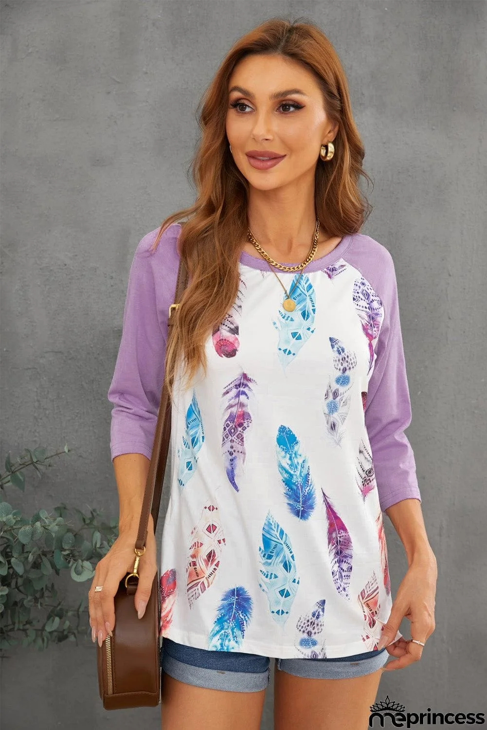 Feather Print 3/4 Raglan Sleeve Top