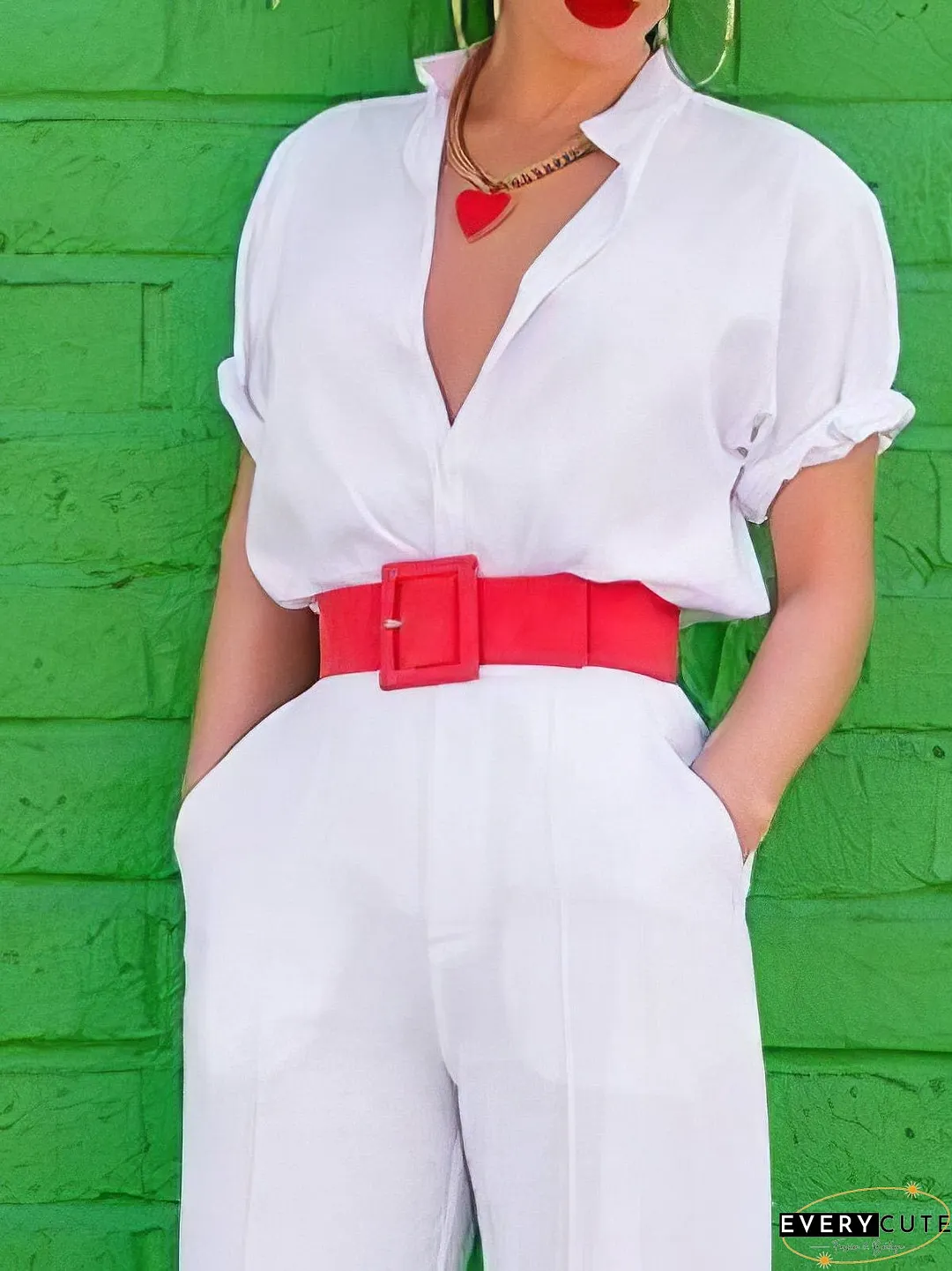 Chic V-neck Short-sleeved Jumpsuit