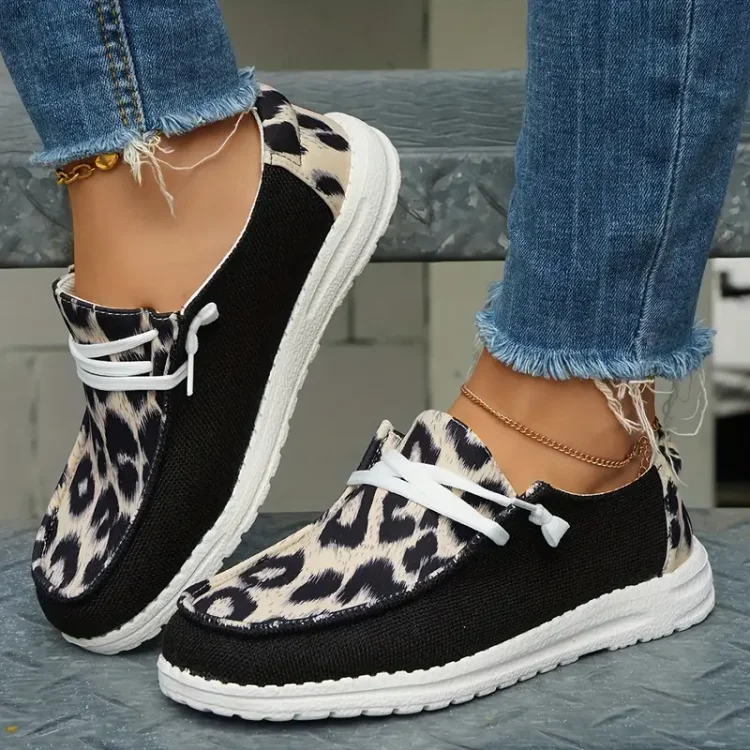 Women's Leopard Print Canvas Shoes