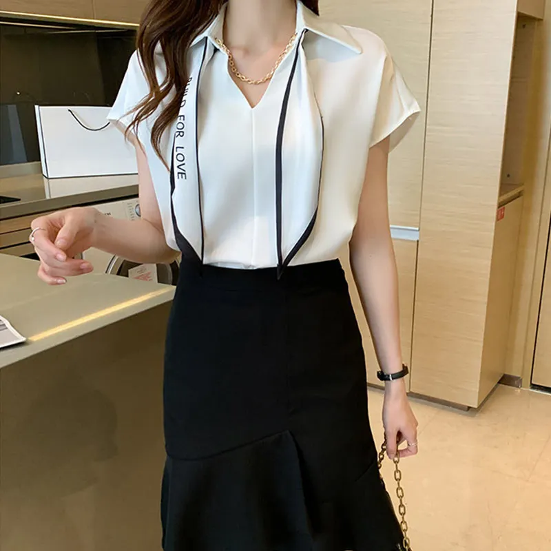 Chain Bow Tie Loose Shirt