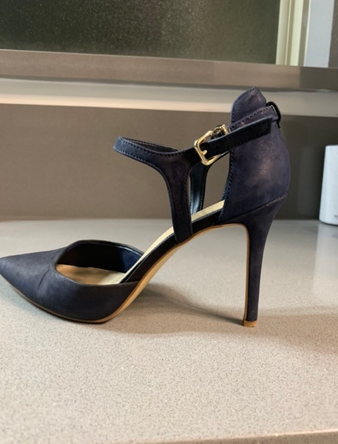 Escarpins bleu marine à talons aiguilles avec bride Flusfy
