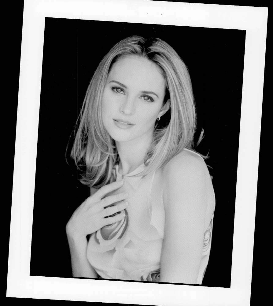 SHARON CASE - 8x10 Headshot Photo Poster painting w/ Resume - YOUNG & THE RESTLESS