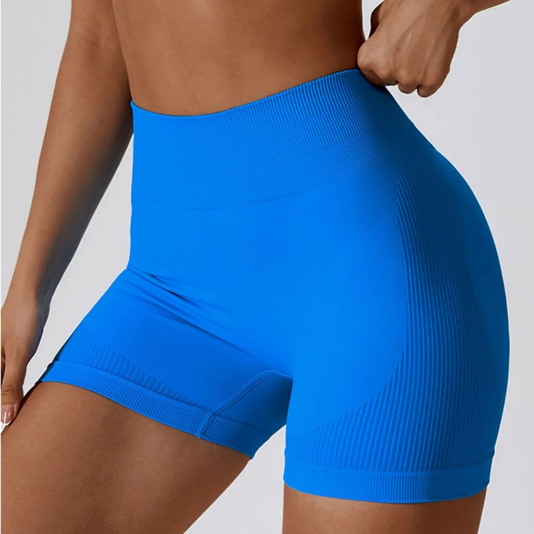 Seamless solid color high-waisted shorts