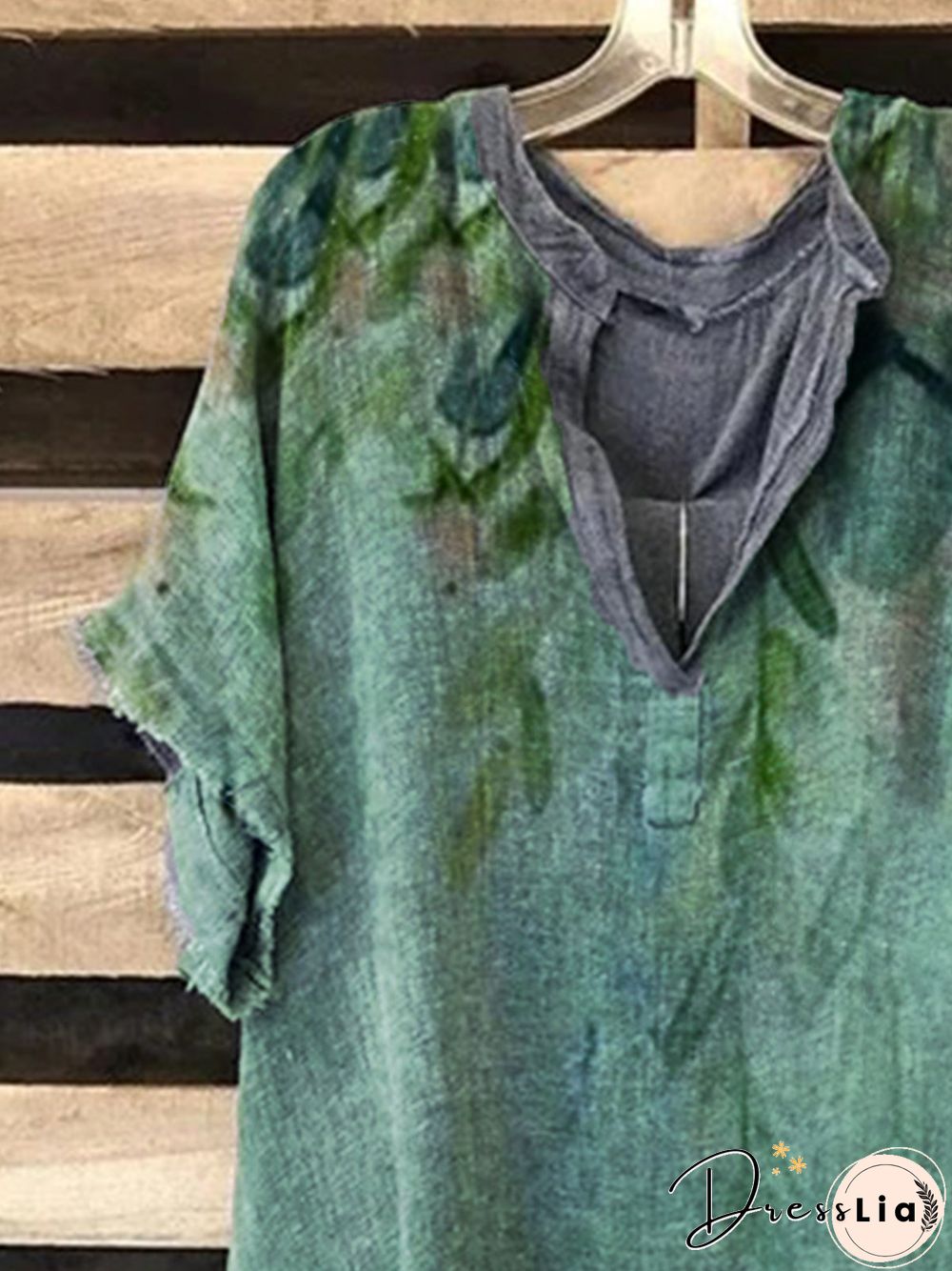 Vintage Leaves Floral Printed Plus Size Short Sleeves V Neck Casual Tops