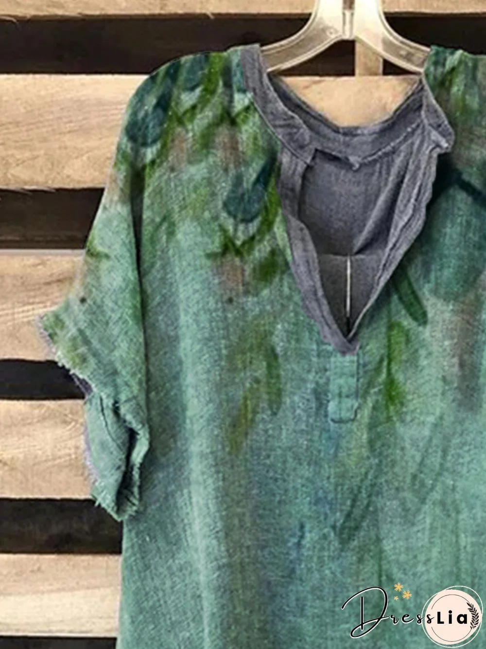 Vintage Leaves Floral Printed Plus Size Short Sleeves V Neck Casual Tops