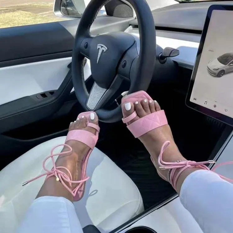 2021 Summer Women Square Sandals Headgear Toe Ring Strap Ankle Strap Roman Sandals Female Large Size Flat Outer Sandals Slippers