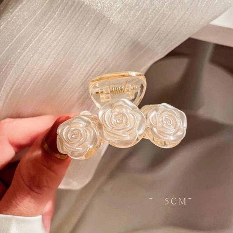 Women’s Sweet Flower Resin Hair Claws
