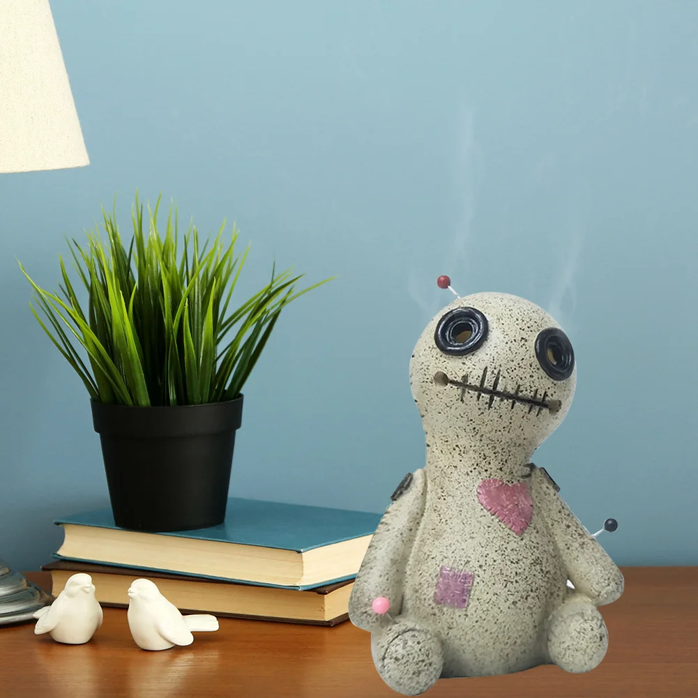 Cartoon Sprayable Voodoo Doll Incense Burner Resin Cursed Dolls Prop (B)