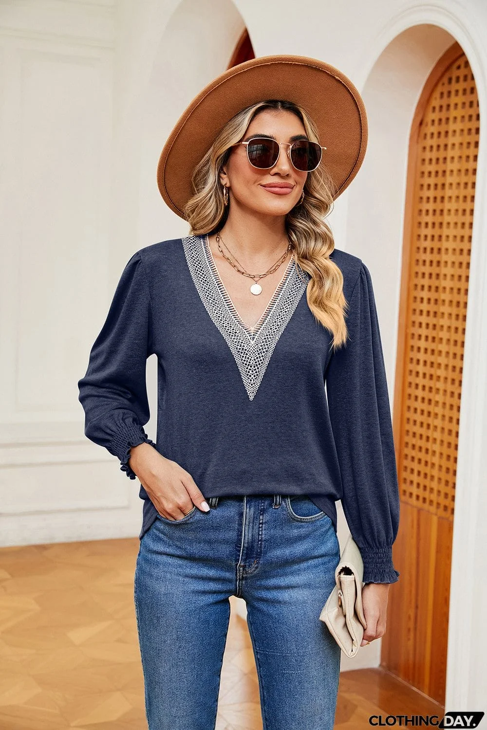 Contrast V-Neck Long Sleeve Top