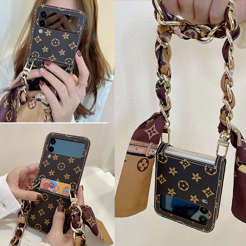 Retro Printed Bracelet Samsung Z Flip Case With Silk Scarf