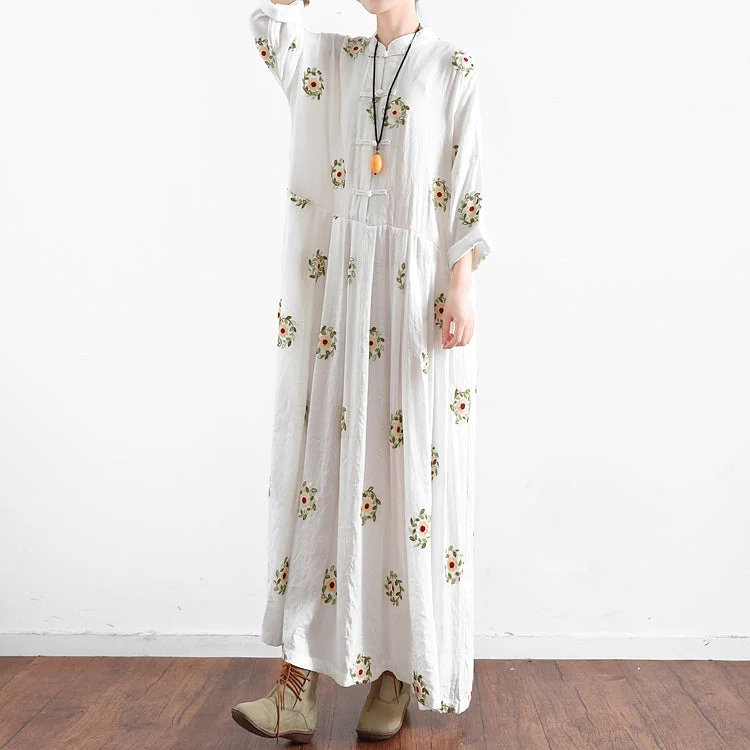 Vintage White Embroidered Chiffon Dresses Long Plus Size Caftans Oversized Gown