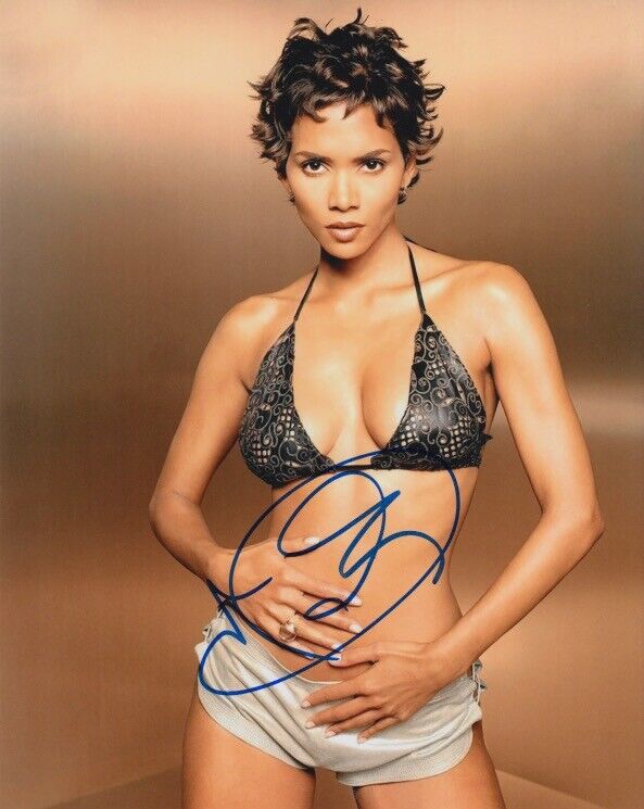 Halle Berry signed 8x10 Photo Poster painting In-person