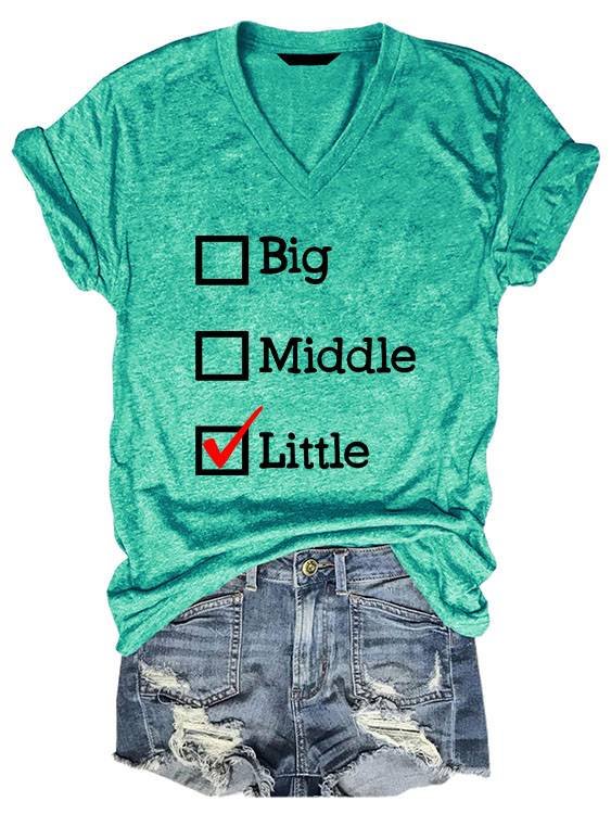 Big Middle Little Sisters Friends Casual V-neck T-shirt